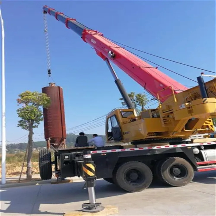 东营河口专业吊车租赁多少钱