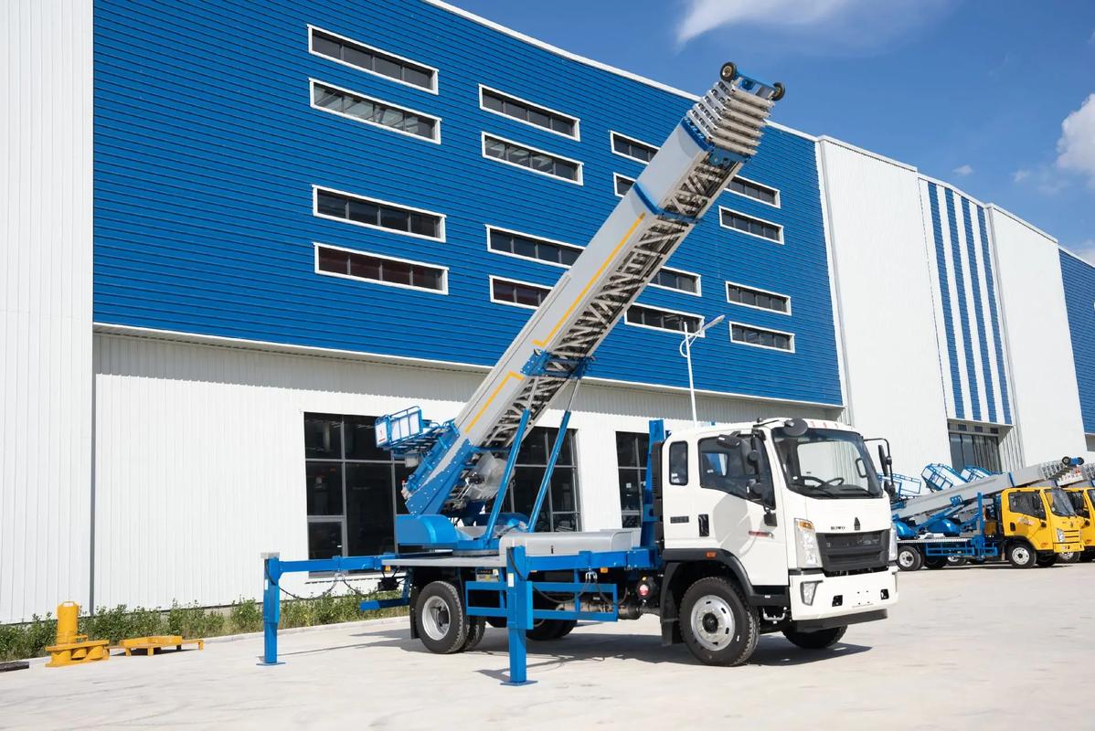 东营河口小型云梯车上料车租赁多少钱