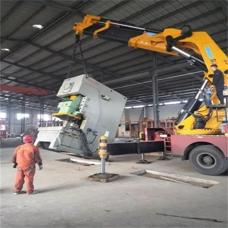 东营河口80吨折臂吊车出租附近电话