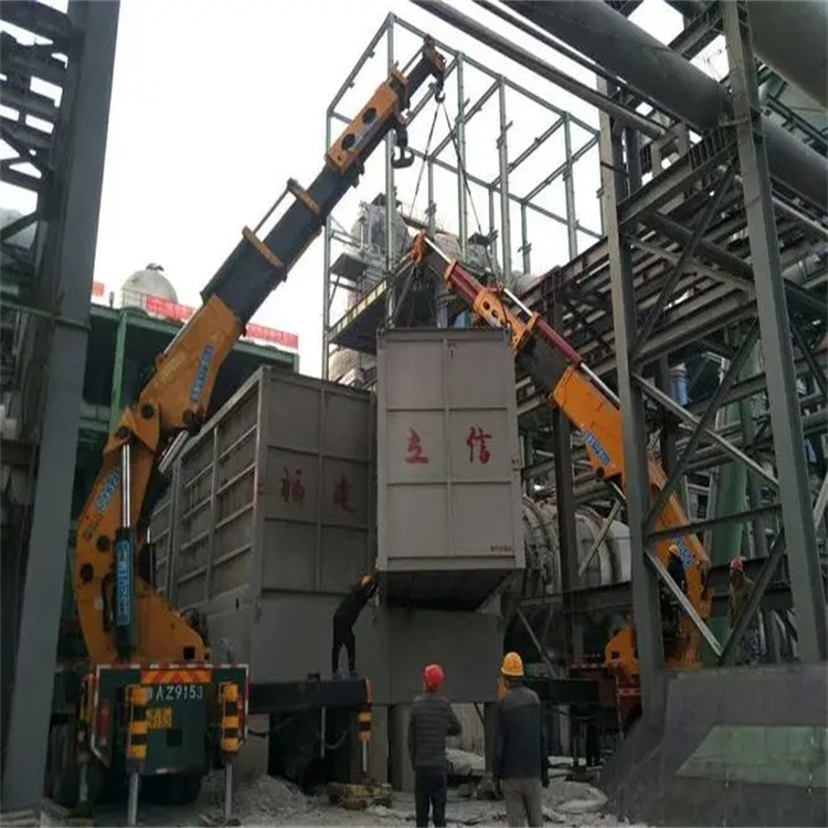 东营河口折臂吊车租赁电话