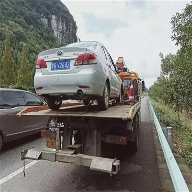 东营河口吊车吊小车正确部位